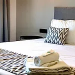 Happy Days Hotel, Adults Only