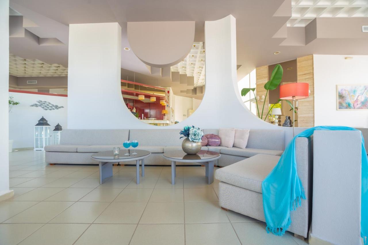 Happy Days Hotel, Adults Only